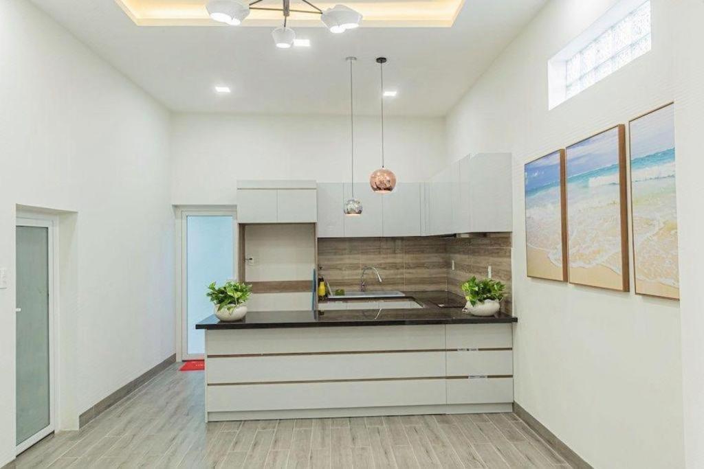 Yurii Hotel Phan Thiết Buitenkant foto